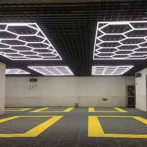 Ücretsiz özelleştirilmiş 6500K altıgen garaj LED ışık petek tavan ışık ızgara detaylandırma için soğuk beyaz renkte yayılan atölye - Product Image 1