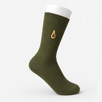 Chaussettes personnalisées haut de gamme, chaussettes brodées de haute qualité avec logo, chaussettes mi-hautes pour un usage quotidien, mode décontractée, fabricant OEM
