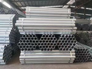 Barriera di Sicurezza Rotonda in Acciaio Zincato a Caldo Personalizzata per Applicazioni su Autostrade e Strade - Product Image 5