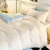 Parure de lit quatre pièces en soie glacée lavable pour l'été, style moderne et minimaliste, couleur unie, toucher soyeux, personnalisable pour hôtel