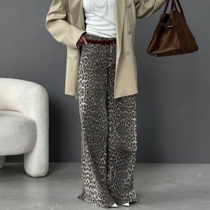 Fabricante de Ropa, Jeans Vintage Personalizados para Mujer, Estampado de Leopardo, 100% Algodón, Lavado Ácido, Estilo OOTD, Pierna Ancha, Corte Holgado - Product Image 3