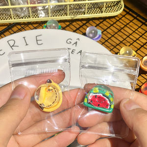 Magnifique et créatif pendentif fruit, amusant pour manger et jouer, à pincer et à manipuler, fruit de dessin animé, jouet transparent en forme d'éventail - Product Image 2