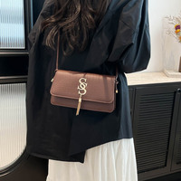 Sacs à main tendance pour femmes en cuir PU de luxe, design carré avec lettres, nouvelle collection 2025, vente en gros