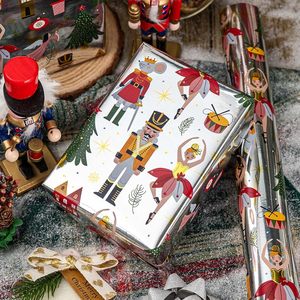 Papel de Regalo Plateado con Diseño de Cascanueces, 17 Pulgadas x 32.8 Pies, Revestimiento de una Cara, para Manualidades y Regalos - Product Image 2