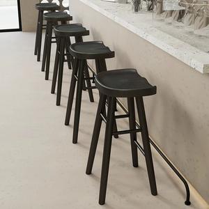 Meubles de cuisine, comptoirs de restaurant, tabourets de bar en bois sur mesure - Product Image 6