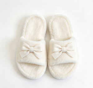 Chaussons en fausse fourrure douce pour femme, avec bande plissée et semelle en mousse à mémoire de forme, échantillon disponible pour le week-end, réduction sur la première commande - Product Image 3