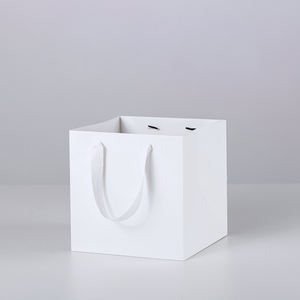 Bolsas de papel Kraft con logotipo personalizado para compras, embalaje de zapatos de ropa en blanco de varios colores, barata, venta directa de fábrica - Product Image 3