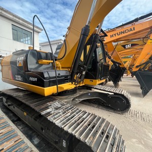 รถขุด CAT 323D2L น้ำหนัก 23 ตัน สภาพใหม่ 90% ของแท้ พร้อม EPA CE สำหรับงานก่อสร้าง รถขุดมือสอง 23 ตัน CAT 323D2L รถขุดมือสอง - Product Image 3