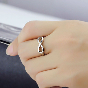 Anello Minimalista a Forma di Infinito, Gioiello Creativo di Tendenza per Donne - Product Image 6