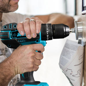 Ensemble d'outils sans fil Makita 4 pièces avec batterie au lithium, perceuse à percussion, meuleuse d'angle, clé à chocs, pour percer, couper et rénover - Product Image 1