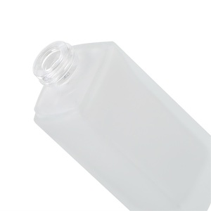Bouteille de fond de teint en verre givré transparent, carré, pompe de 30ml, avec couvercles en or mat, haute qualité, <span class=keywords><strong>2022</strong></span> - Product Image 5