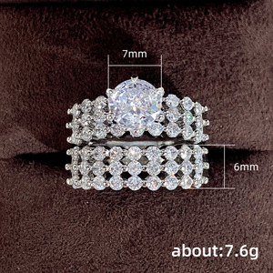 Set di Anelli Scintillanti con Micro Pavé, Set di Fedi Nuziali e da Sera di Lusso - Product Image 5