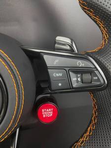 Volant personnalisé en cuir et fibre de carbone pour Audi A4/A6/A3/A5/A8/S4/S5/R8/Q3/Q5/Q7/Q8 Series - Product Image 6