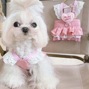 Arnés de mascota sólido superbonito para perros pequeños, vaqueros de encaje decorados con corazón 3D para niñas, sus amigos de cuatro patas, Primavera Verano - Product Image 2