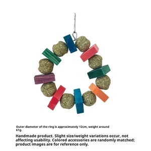 Jouet pour Hamster, Cochon d'Inde, Lapin – Écologique, Vert, Classique, 0,5 kg – Friandise, Jouet à Mâcher, Anneau Décoratif, Boule d'Herbe, Bâton de Bois de Pomme - Product Image 6