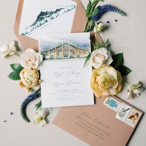 Invitation de mariage personnalisée de style classique, impression personnalisée pour une cérémonie de mariage romantique - Product Image 1