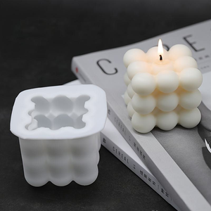Moule à bougie en silicone réutilisable 3D en forme de cube d'aromathérapie, moule à bougie en silicone DIY en forme de cube de Rubik, moules à bougie d'<span class=keywords><strong>anniversaire</strong></span> en Chine pour le savon et les outils à gâteau - Product Image 1