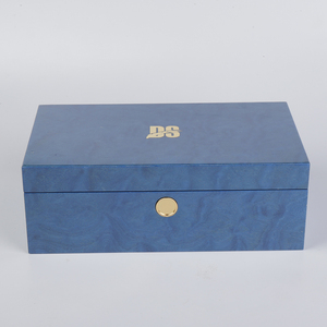 Boîte à bijoux rectangulaire bleue écologique faite à la main avec compartiment pour montre, intérieur en similicuir, fermeture à bouton, intérieur en bois - Product Image 5