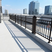 Panneaux de clôture verticaux modernes en aluminium |   Balustrade de balcon, d'escalier, d'hôtel et d'hôpital en acier revêtu de peinture en poudre, résistant à la rouille et offrant une intimité
