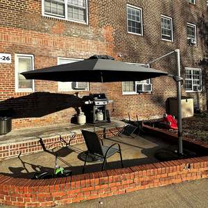 <span class=keywords><strong>Parasol</strong></span> en voladizo grande y moderno <span class=keywords><strong>de</strong></span> 330 cm, Pedal giratorio <span class=keywords><strong>de</strong></span> 360 grados, Base cruzada para protección solar al aire libre, Patio - Product Image 2