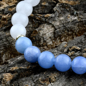 Pulsera de cuentas azules Pulsera de cristal de piedra natural Joyería hecha a mano para mujer - Product Image 4