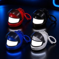 Gantungan Kunci Helm Motor LED Plastik Kreatif Tahan Lama Langsung dari Pabrik, Senter Mini Bercahaya