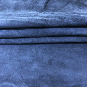 Cuir <span class=keywords><strong>de</strong></span> mouton suédé <span class=keywords><strong>bleu</strong></span> foncé <span class=keywords><strong>de</strong></span> bonne qualité, sans points ni rayures, pour la fabrication <span class=keywords><strong>de</strong></span> chaussures et <span class=keywords><strong>de</strong></span> sacs - Product Image 1