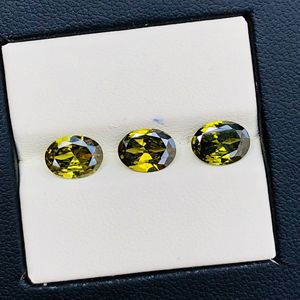Piedra preciosa suelta de tamaño calibrado de forma ovalada de Zirconia cúbica de peridoto de Calidad exclusiva para la fabricación de joyas austriacas de alta calidad - Product Image 3