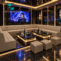 Banquette de bar en forme de U, capitonnée, en cuir crème, pour boîte de nuit, KTV, salon, hôtel, personnalisable, OEM, fabricant en gros, Chine