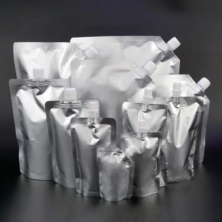 Feuille d'aluminium réutilisable personnalisée en plastique, sac de poche d'eau liquide à presser avec bec verseur en forme de bouteille