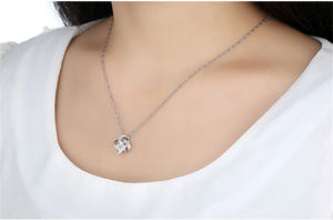 Collana di alta qualità in argento per gioielli da donna collana di zirconi a quattro foglie - Product Image 6