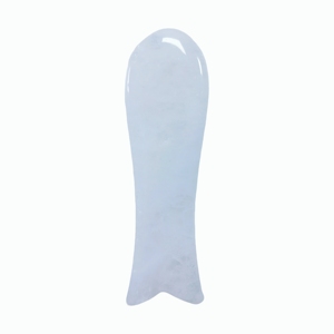 เครื่องมือขูดกัวซาหางปลาคริสตัลสีขาว ชุดอุปกรณ์นวดกดจุดสปา - Product Image 1