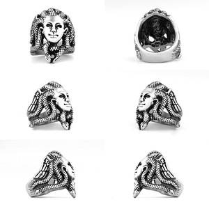 Bijoux pour hommes en acier inoxydable Medusa <span class=keywords><strong>Queen</strong></span> Fashion Ring Punk Snake Biker Ring Hip Hop Jewelry Bijoux pour hommes et femmes - Product Image 1