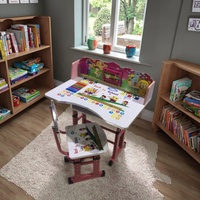 Vente directe d'usine de Chine ensemble ergonomique de table d'étude pour enfants en bois et métal pour l'école et la maison chambre à coucher salon