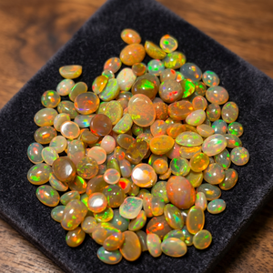Opale d'Éthiopie naturelle à base de jaune, cabochons à taille mixte, jeu de couleurs brillant et effet de feu, pierre précieuse en vrac pour la fabrication de bijoux W.A.GE - Product Image 4