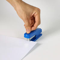 Agrafeuse mécanique manuelle de taille moyenne personnalisable nouvelle agrafeuse de papier de bureau avec matière plastique en métal pour la papeterie de bureau