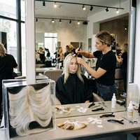 Cheveux humains vierges non traités européens ondulés brun clair pour perruque Lace Front sans colle, cheveux Remy double épaisseur, bonnet petit/grand