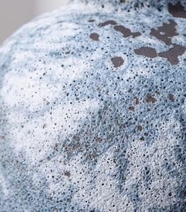 Ensemble de vases en céramique de style chinois antique, paysage lunaire rustique avec motif floral vintage, émaillé et mat pour la décoration de la maison - Product Image 6