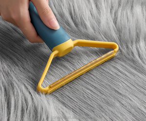 Personalizzabile in rame metallo <span class=keywords><strong>spazzola</strong></span> <span class=keywords><strong>per</strong></span> la pulizia dei capelli strumento di rimozione manuale <span class=keywords><strong>per</strong></span> animali da compagnia e taglio dei peli di cane - Product Image 2