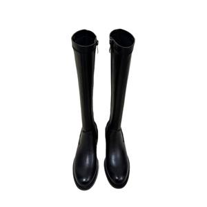 Botas Altas de Montar para Mujer, Minimalistas, de Cuero Genuino Ultrasuave, Negras, con Cremallera, Ajuste Delgado, Punta Redonda, por Debajo de la Rodilla - Product Image 5