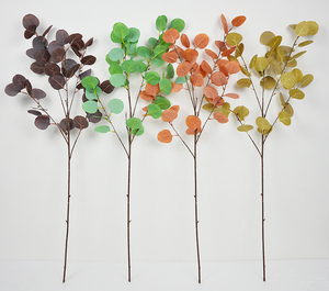 Plante artificielle décorative d'<span class=keywords><strong>eucalyptus</strong></span> avec feuilles en tissu vert et branches en plastique pour la décoration de la maison ou du mariage - Product Image 2