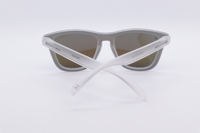 Lunettes de soleil de sport pour hommes Lunettes polarisées à lentille PC pour la pêche, le surf, l'eau et la conduite Montures transparentes légères en or blanc