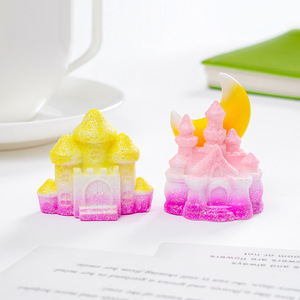 KI yuewu Casa de Muñecas de Castillo Pequeño con Luna Brillante de Cuento de Hadas, Accesorios Decorativos DIY, Adornos Pequeños de Resina para Coche y Escritorio - Product Image 4