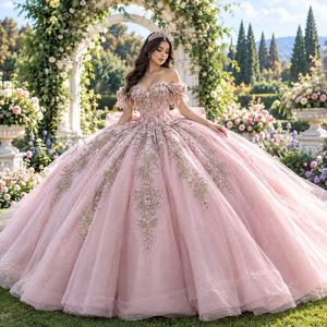 Vestidos de Quinceañera con Apliques de Bordado Natural Brillante, Cristales, Flores, Encaje y Cuentas, Escote Corazón - Product Image 1
