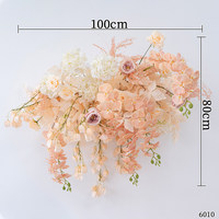 Composition florale artificielle d'orchidées papillon champagne pour toile de fond murale de mariage, location pour fêtes et décoration de vitrine de magasin