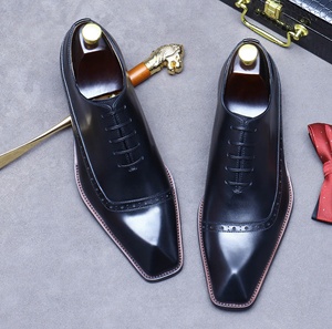 รองเท้าโลฟเฟอร์หนังแท้สำหรับผู้ชาย กันน้ำ กันลื่น น้ำหนักเบา ลายดอกไม้สีเขียวอมฟ้า เหมาะสำหรับใส่ทำงานหรือโอกาสทางการ แบบสวม ปิดนิ้วเท้า - Product Image 6