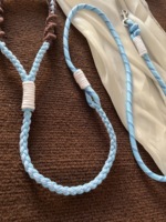 Laisse pour chien en paracorde bleu clair et marron, corde tressée faite à la main avec nœud macramé et mousqueton argenté pour chiens de petite, moyenne et grande taille
