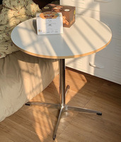 Petite table de cuisine ronde de style bistro Table à manger avec base robuste pour salle à manger salon balcon café
