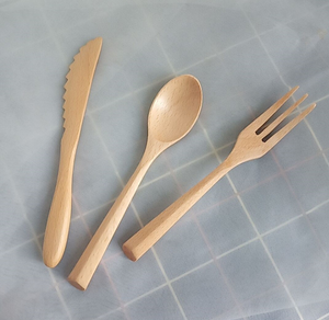 Juego de Cubiertos de Madera de Haya Sólida Reutilizable, Resistente al Calor de -10 a 160 Grados Celsius, Antimoho, en Varios Tamaños de 19 CM, Cuchara, Tenedor y Cuchillo - Product Image 4