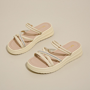 Sandales plates d'été 2026 pour femmes, style féerique, romaines, de plage, à bout rond et semelle souple - Product Image 2